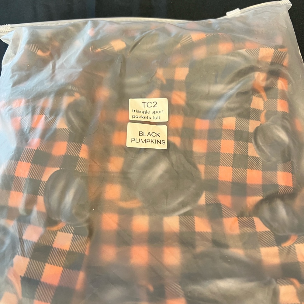 Enjoy the Fall season wearing a pair of Beautiful Pumpkin Scene Leggings! - Picture 5 of 7
